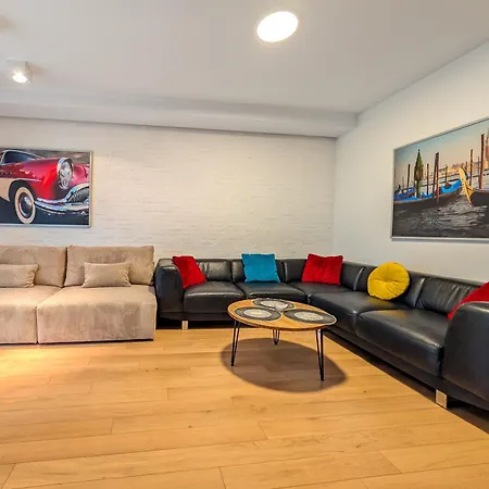 Apartment Rymarska Spacious By Bookinghost *