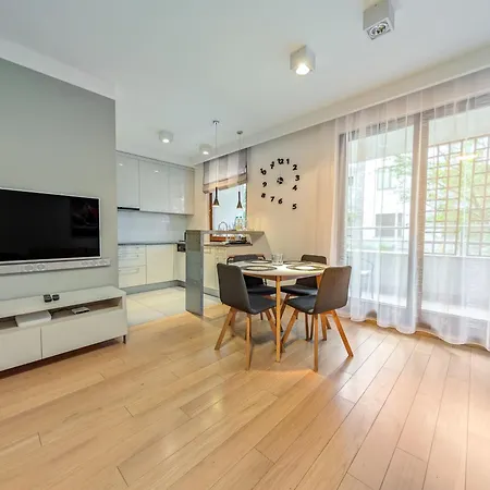 Апартаменты Rymarska Spacious By Bookinghost Вроцлав