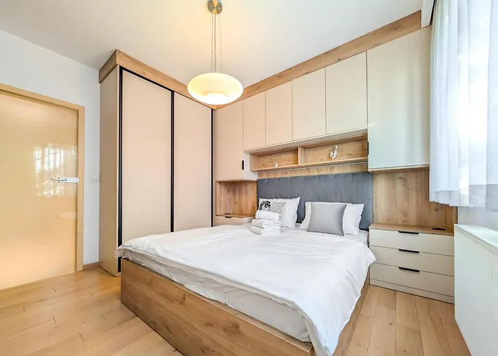 شقة Rymarska Spacious By Bookinghost