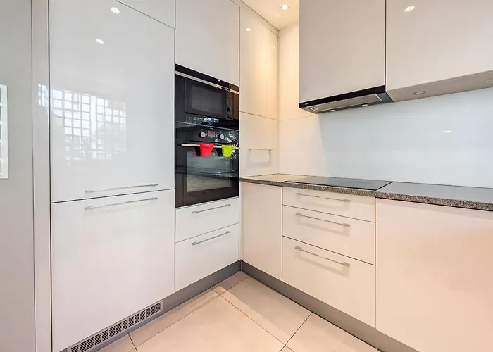 Rymarska Spacious By Bookinghost شقة