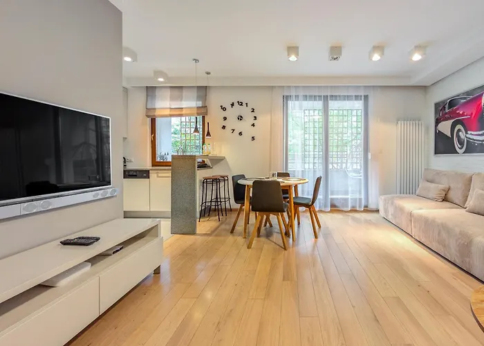 Rymarska Spacious By Bookinghost *